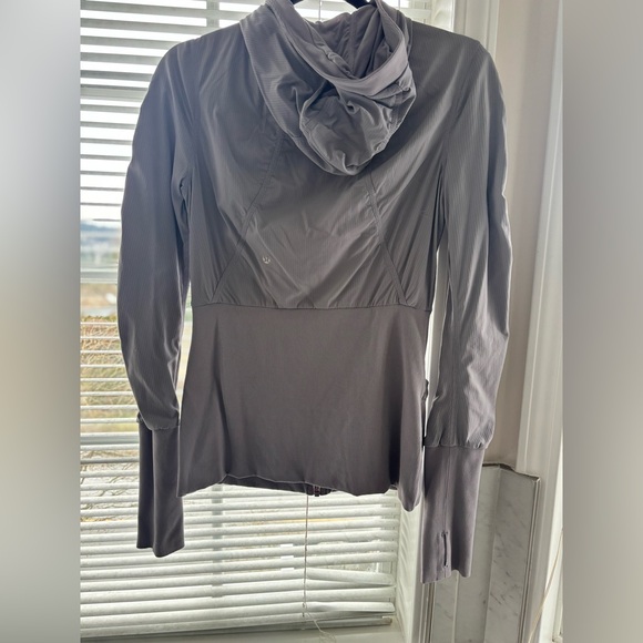 Lululemon Reversible Running Jacket - Picture 2 of 2